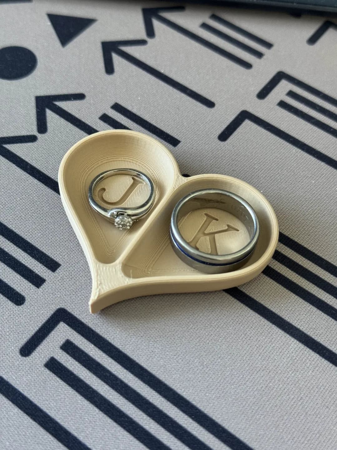 Suporte de Alianças para Casal Simples