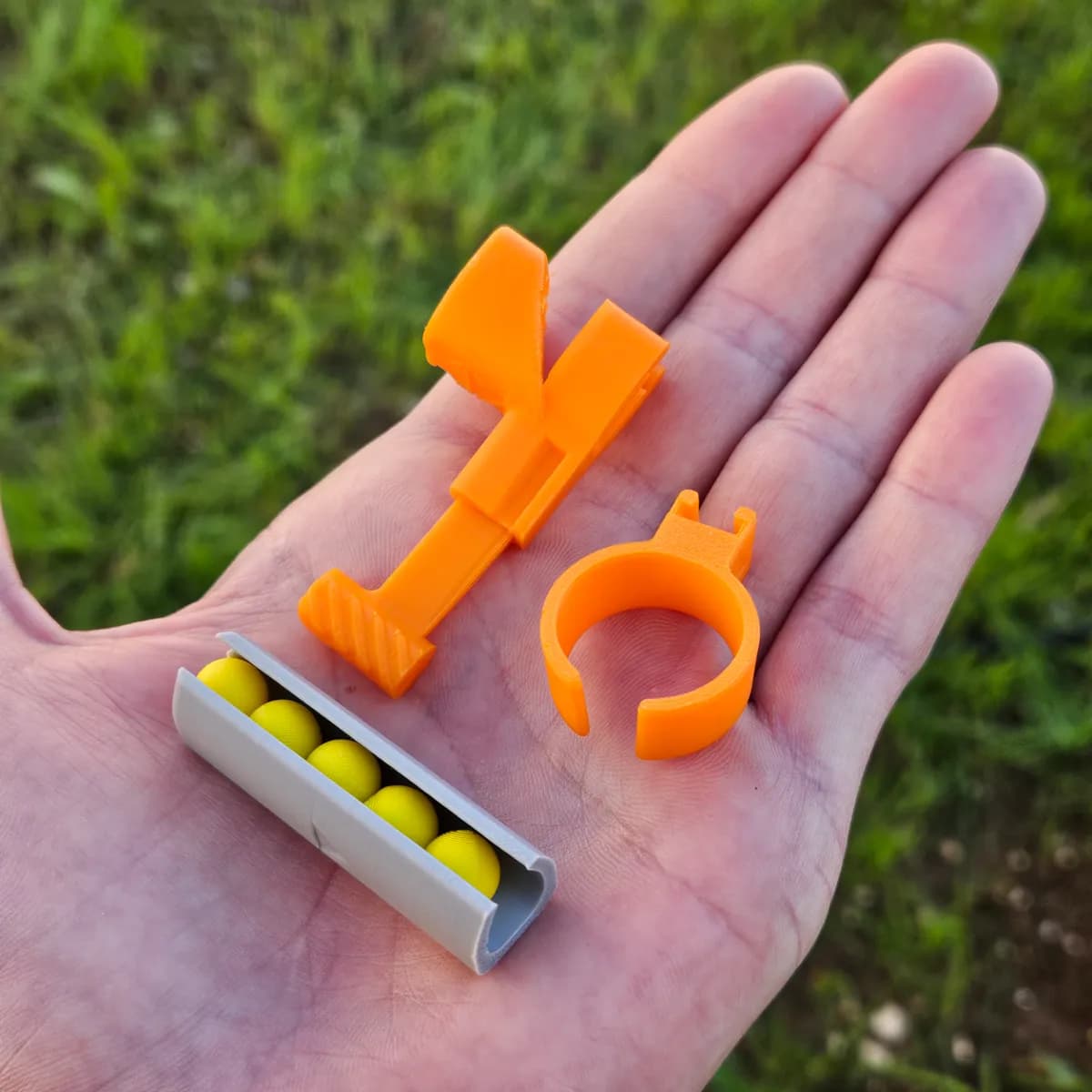 Mini Lançador de Dardos de Dedo