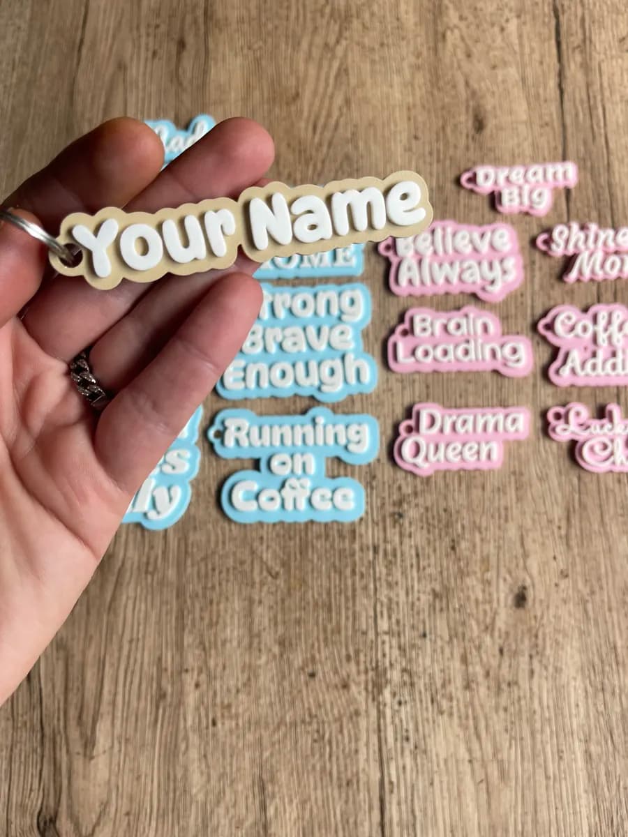 Chaveiros de Nome Personalizáveis